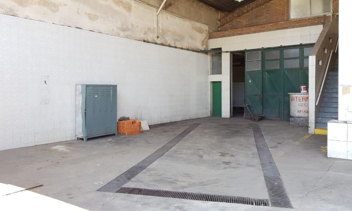 Galpón en Banfield Oeste 4