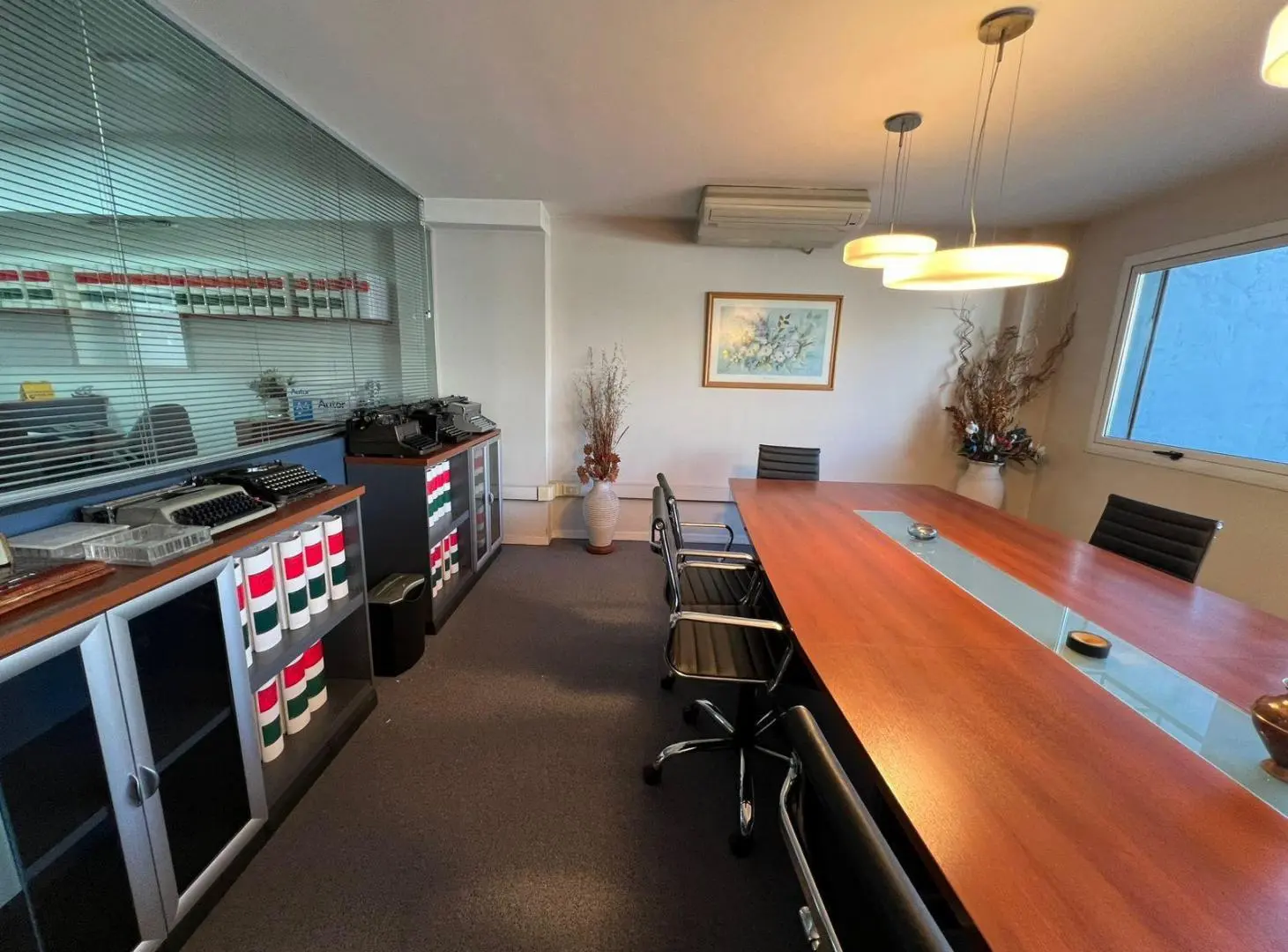 Inmueble comercial sobre Avenida principal Lanus Oeste 8