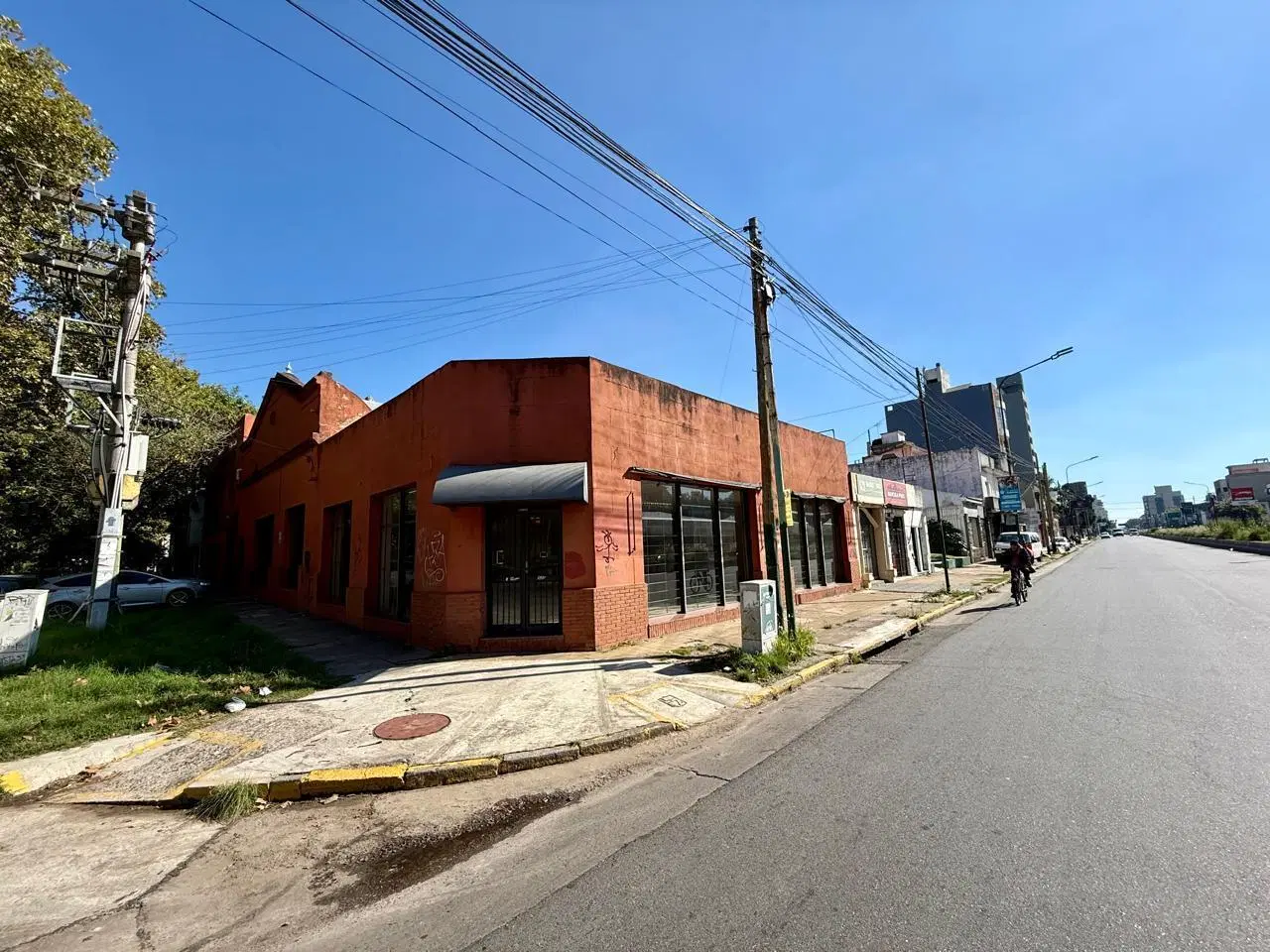 Local en Banfield 1