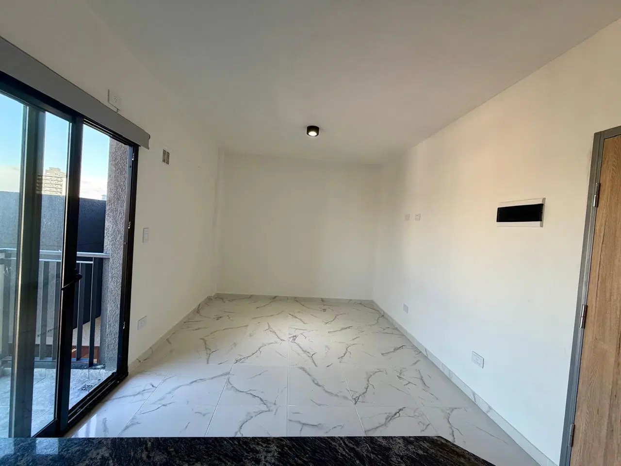 Departamento con COCHERA en Lanús Oeste 8