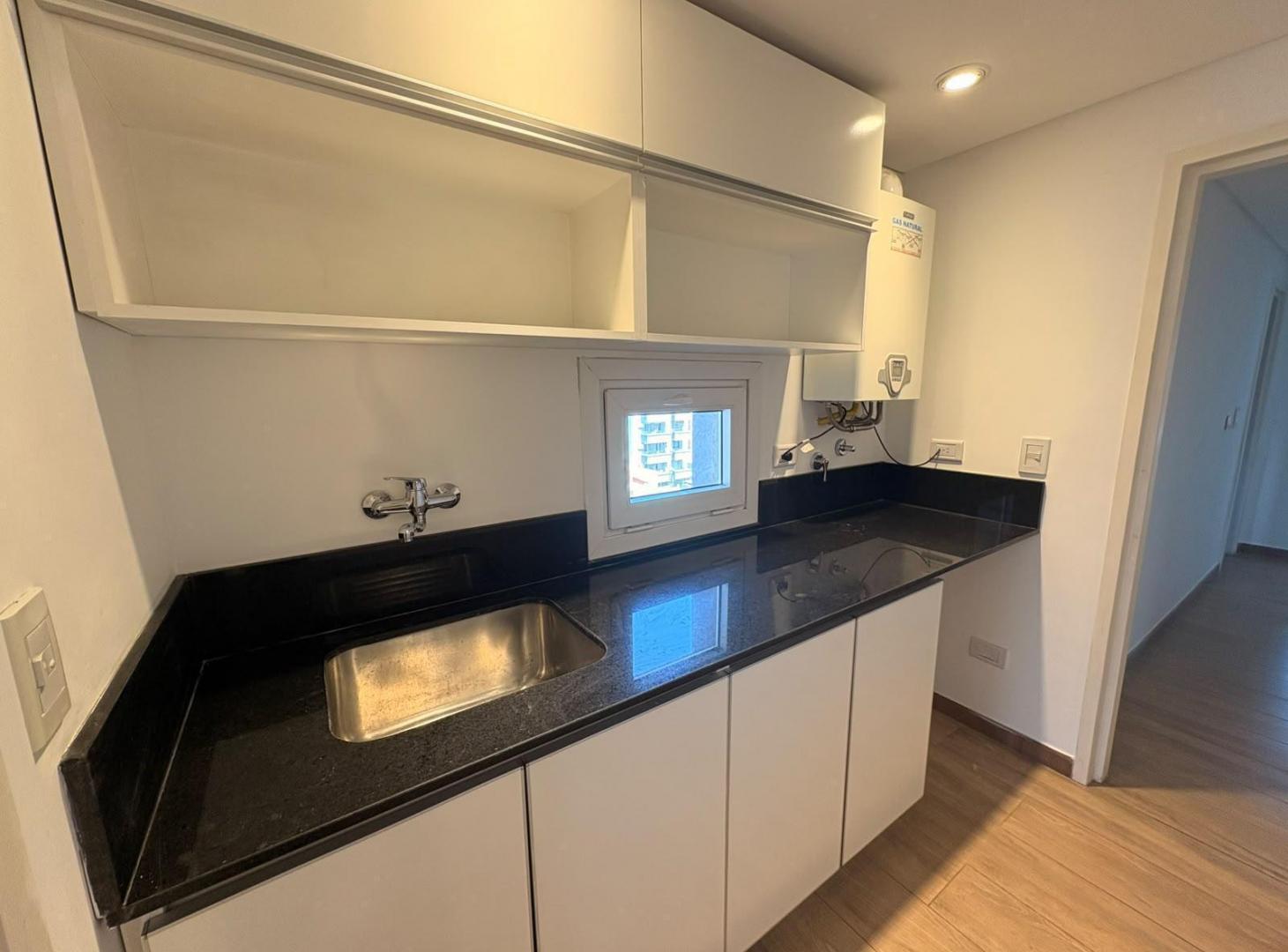 Foto de Piso de 4 ambientes con cochera, imagen 2
