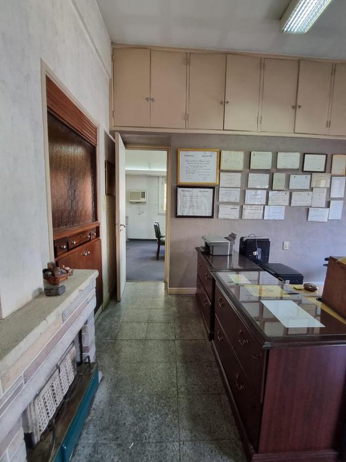Foto de Local con oficinas en Lanús, imagen 2