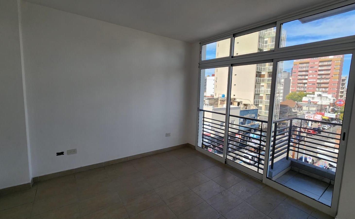 Foto de Edificio Comercial en Lanús Este, imagen 3