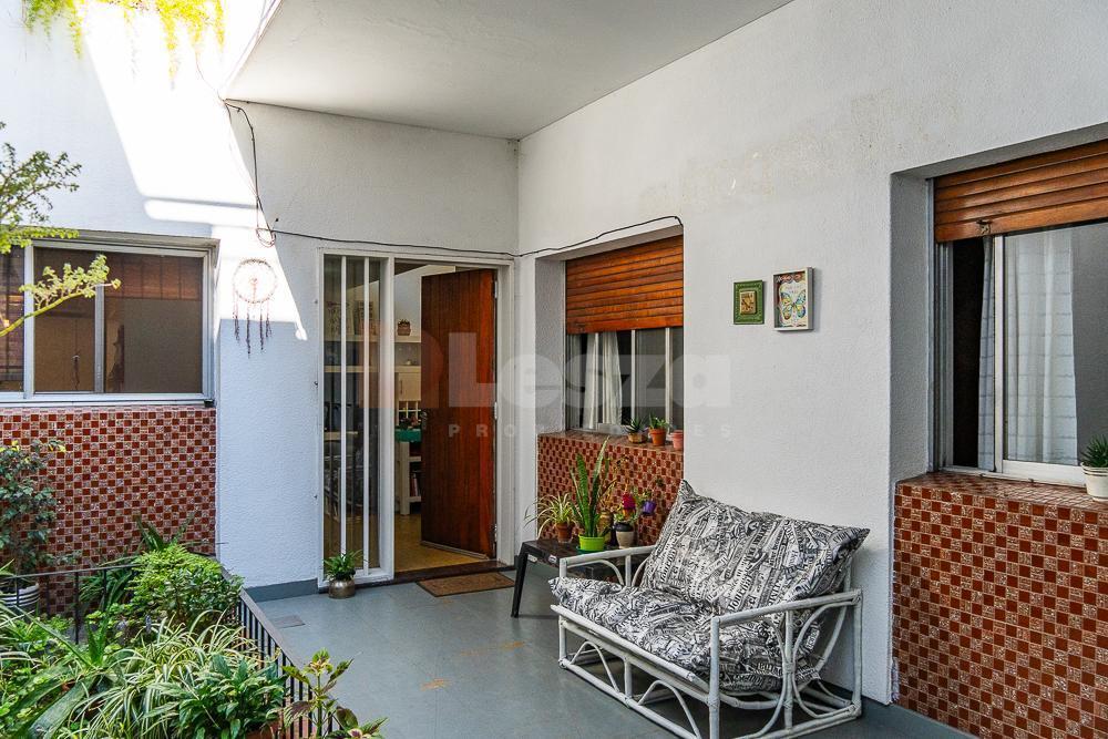Foto de Casa + 2 locales en block - Banfield zona comercial, imagen 3