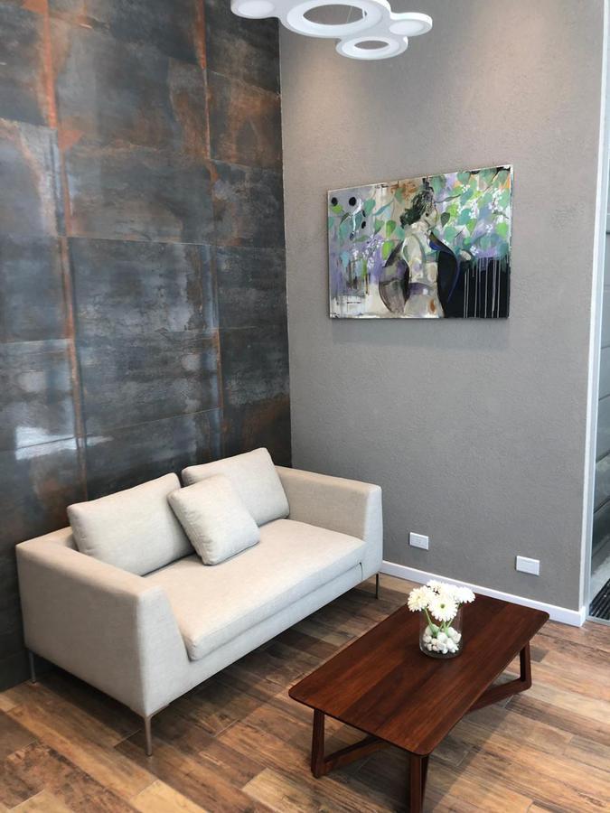 Foto de Semipiso de 2 ambientes con cochera - Lanús Oeste, imagen 1