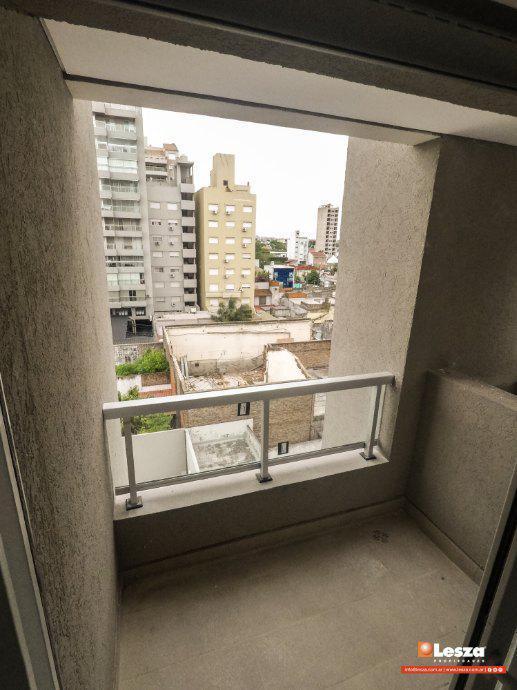 Foto de Semipiso de 2 ambientes con cochera - Lanús Oeste, imagen 4
