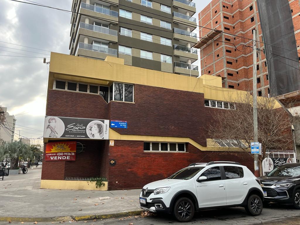 Foto de Local con vivienda en muy buena ubicación, imagen 3