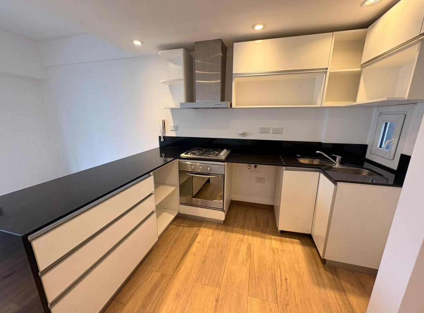 Foto de Piso de 4 ambientes con 2 cocheras, imagen 3