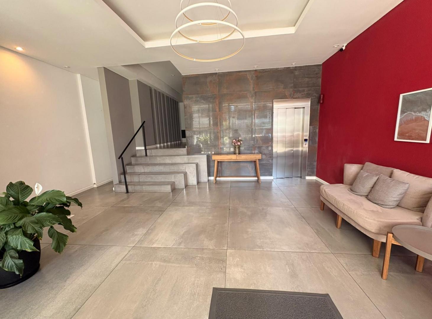 Foto de Piso de 4 ambientes con 2 cocheras, imagen 1