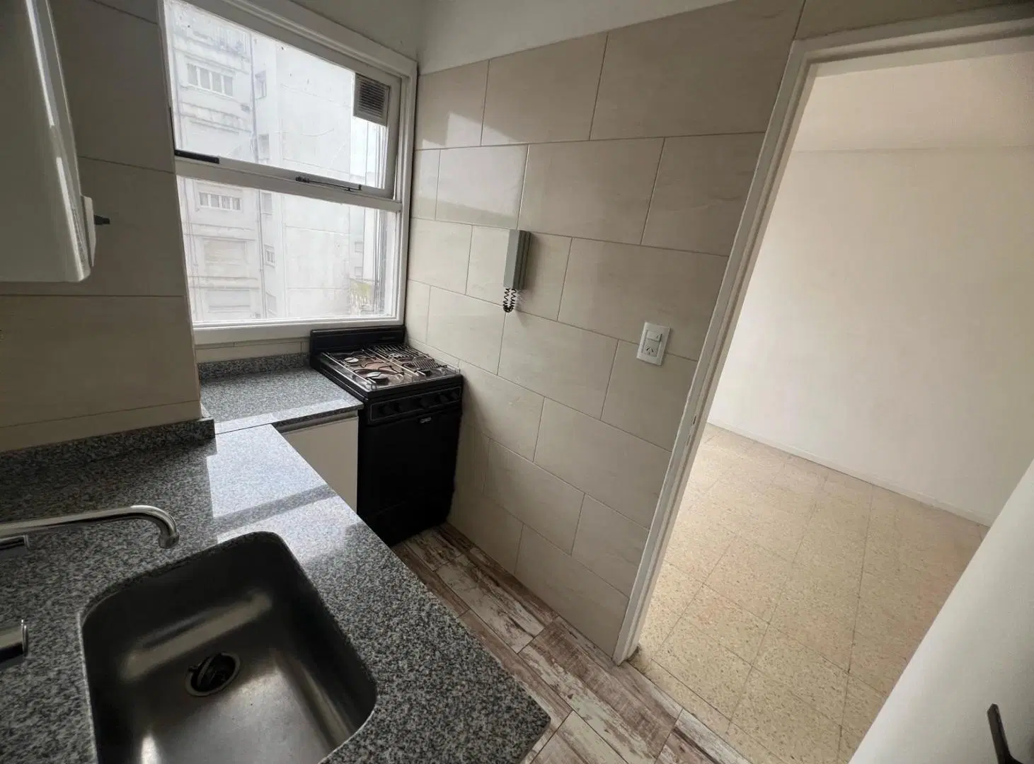 Venta de Departamento 1 ambiente- Centro 4