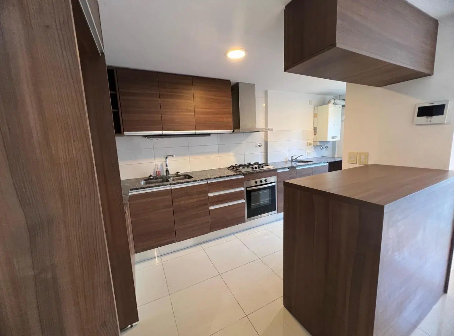 VENTA DE DEPARTAMENTO- PLAZA MITRE 2 AMBIENTES CON COCHERA 1