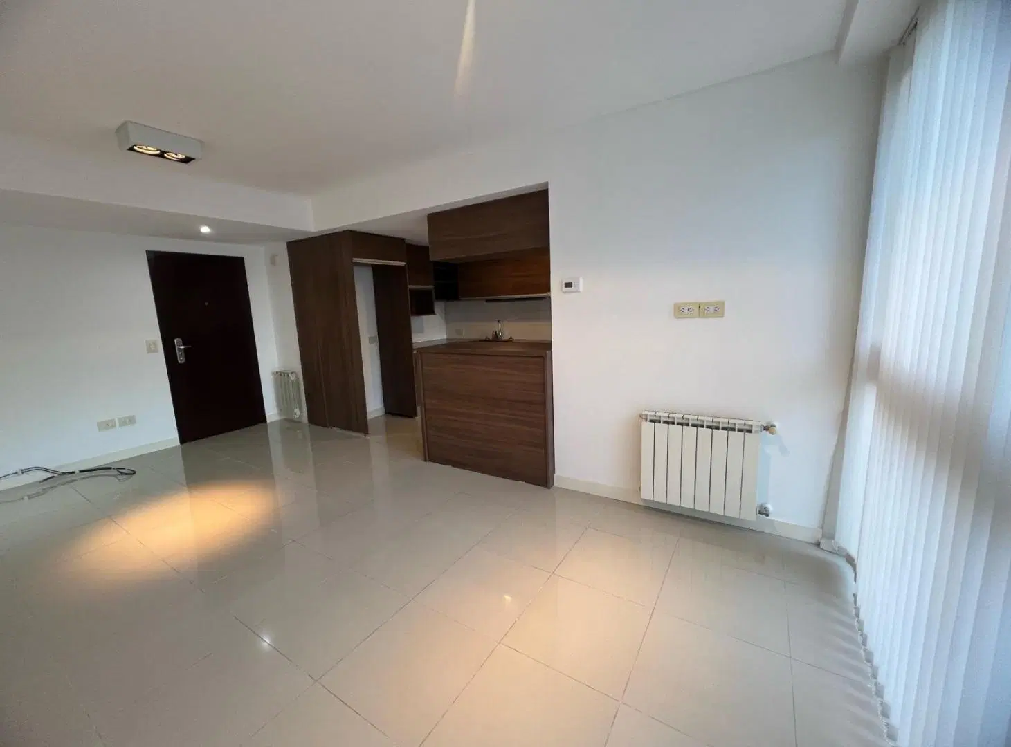 VENTA DE DEPARTAMENTO- PLAZA MITRE 2 AMBIENTES CON COCHERA 4