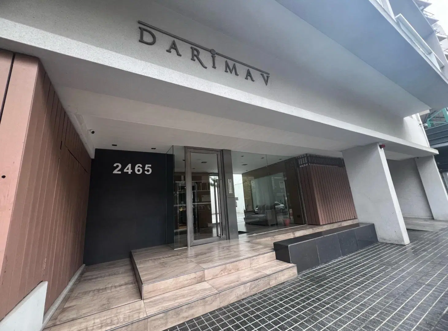 VENTA DE DEPARTAMENTO- PLAZA MITRE 2 AMBIENTES CON COCHERA 2