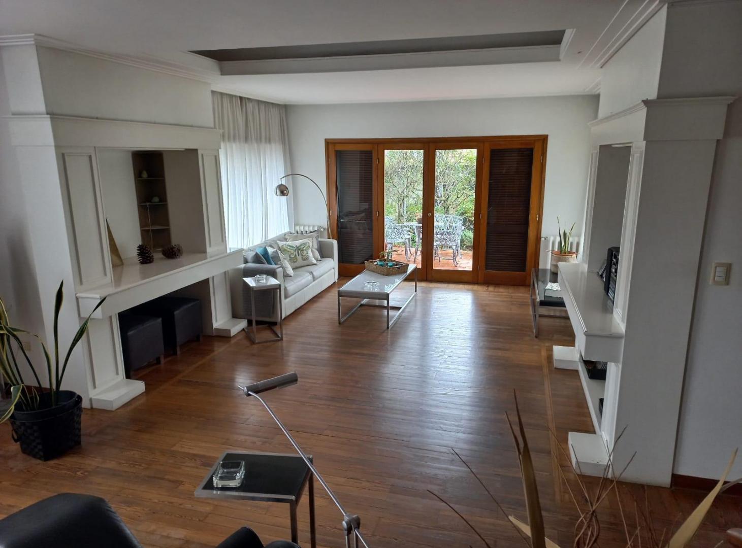 Foto de Venta en block 3 deptos de 3 y 4 amb quincho parque cocheras en Divino, imagen 4