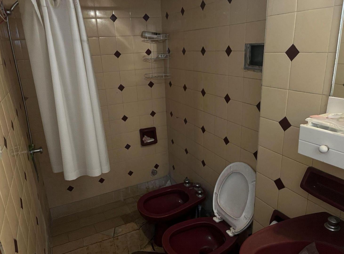 Foto de Venta PH en 4 amb. a reciclar Plaza Rocha Mar del Plata, imagen 2