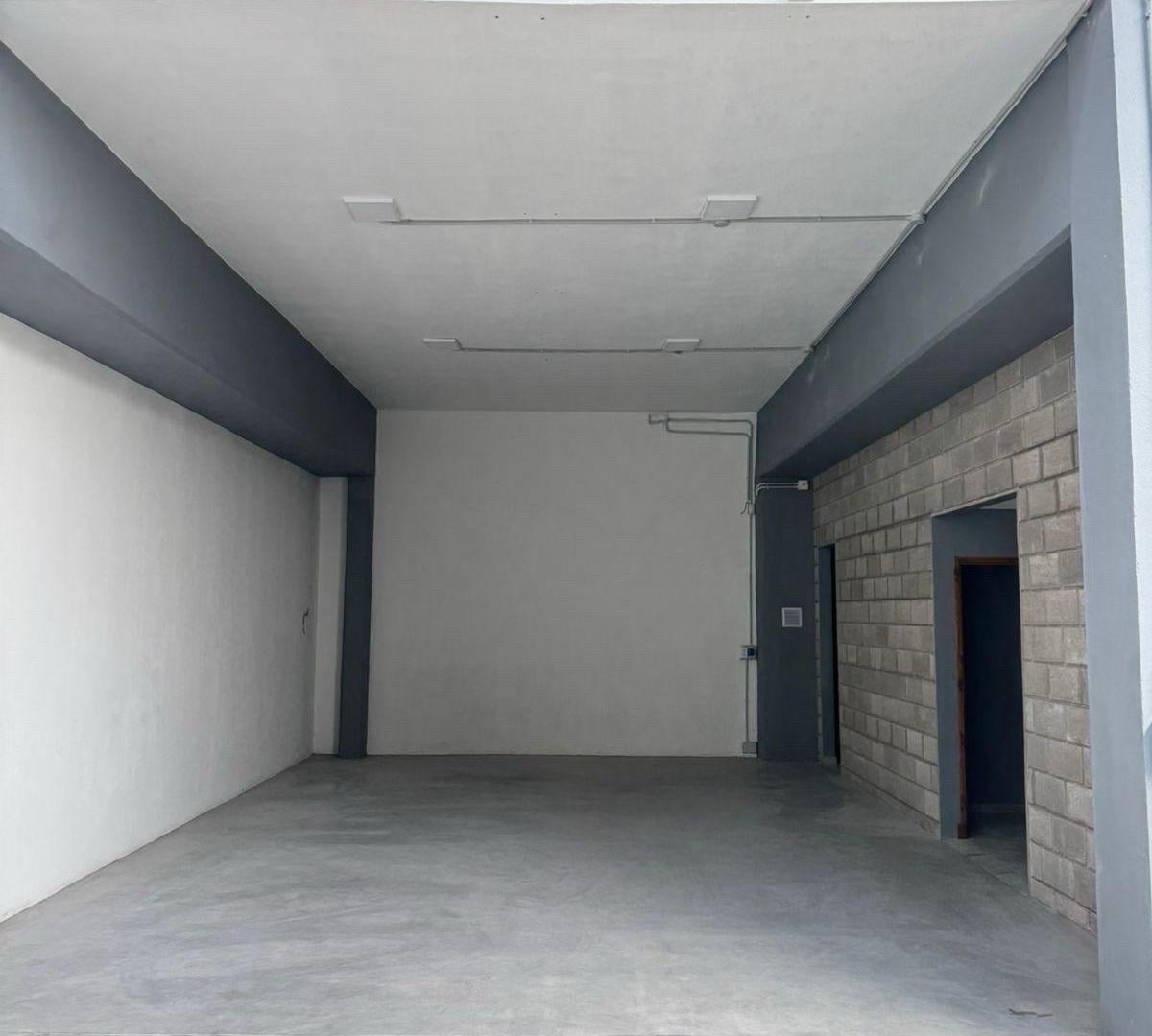 Foto de Alquiler de Deposito en zona Terminal Nueva, imagen 2