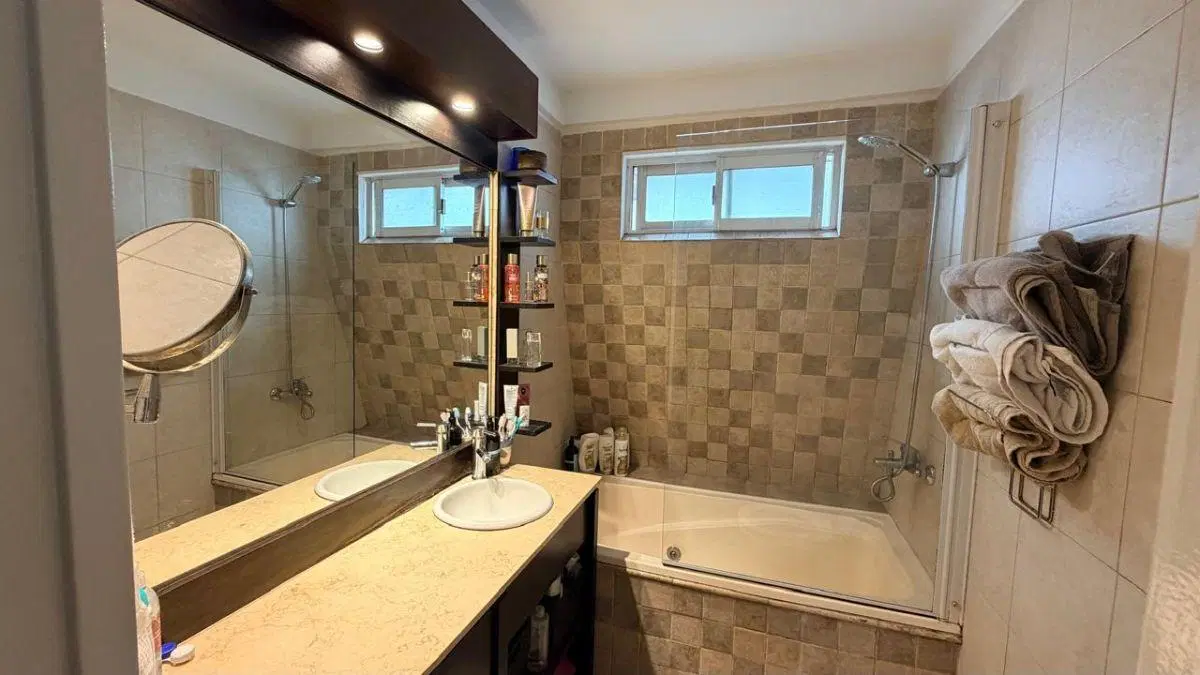 Hermoso 4 ambientes con terraza 1 cuadra Av Libertador! 5