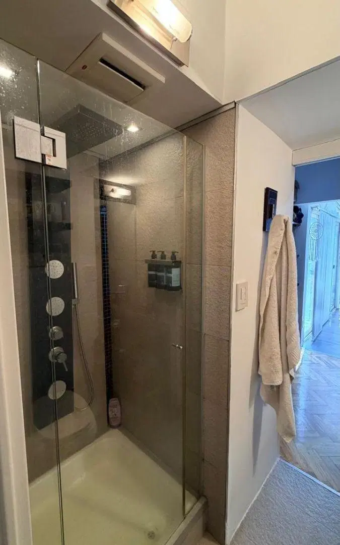 Hermoso 4 ambientes con terraza 1 cuadra Av Libertador! 2