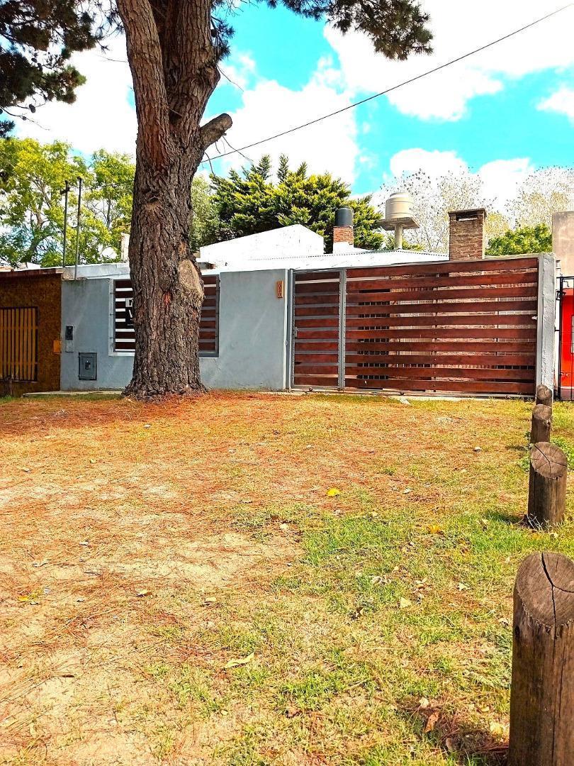 Casa en PH Al Frente Cochera Patio y Jardín 3