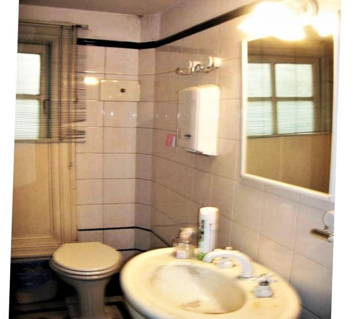 Oficina 150 m² en Semipiso Sobre Av de Mayo 3