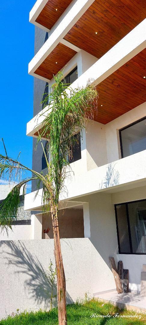 EXCLUSIVO DEPARTAMENTO EN PLANTA BAJA CON GARAGE A ESTRENAR