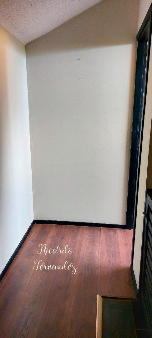Hermosa Casa, Gran Jardín, Garage, Entrada Varios Autos 3