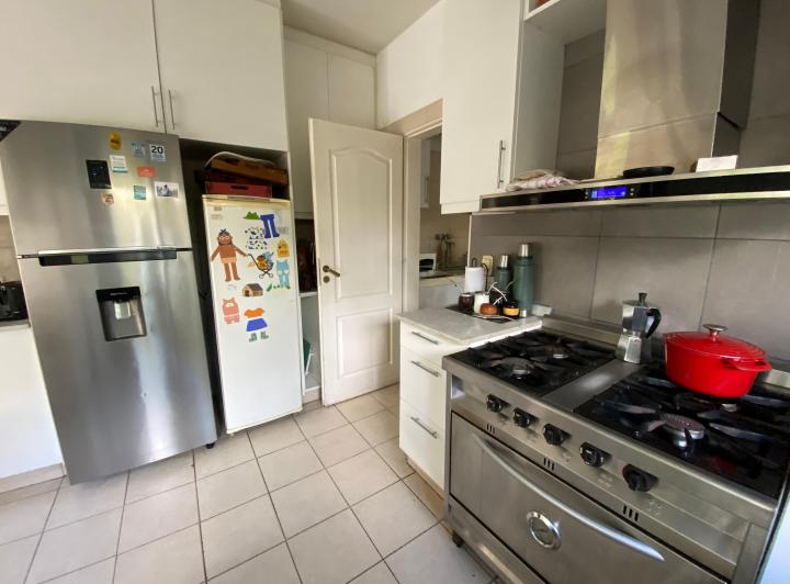 Foto de MUY LINDA CASAS DE 4 DORMITORIOS EN BARRIO LOS LAURELES, imagen 4