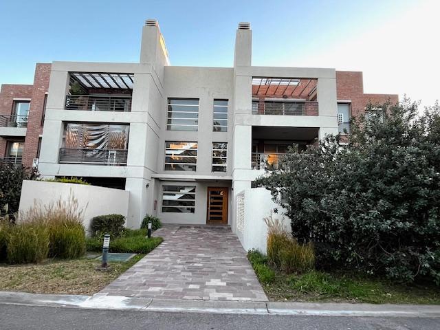 Muy lindo departamento en venta en Terrazas de Ayres, Ayres Vila. 1