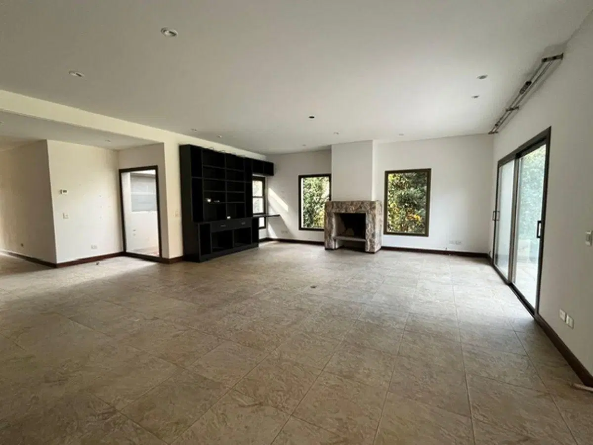 Casa en venta en Ayres de Pilar con master suite en PLANTA BAJA 5