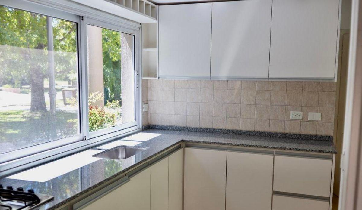 Foto de CASA EN VENTA EN AYRES DE PILAR, imagen 5