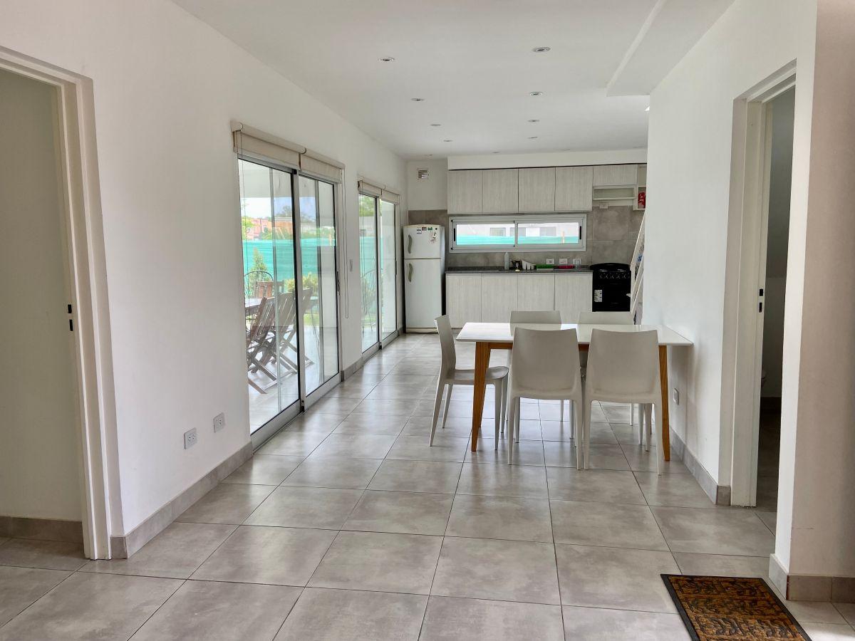 Foto de Muy luminosa casa de 3 suites en Ayres Plaza., imagen 4