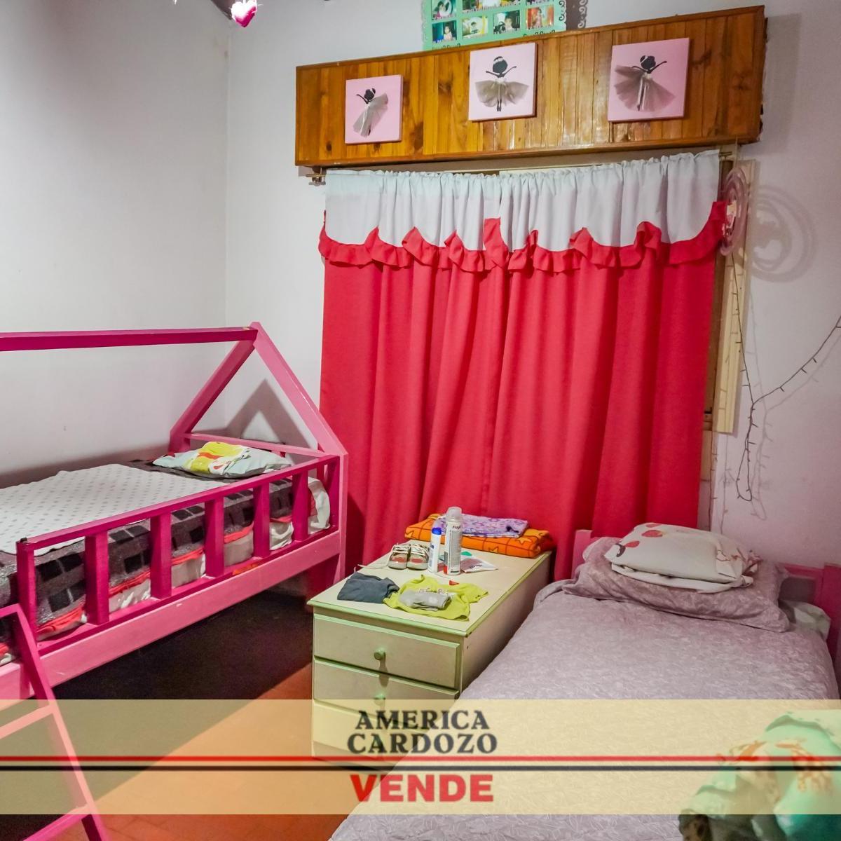 CASA QUINTA EN VENTA MORENO