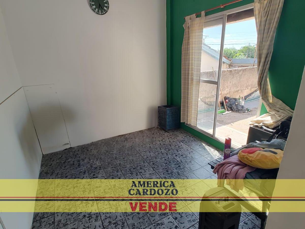 Complejo de Casa con 2 Depts, 374 m², Merlo Norte 5