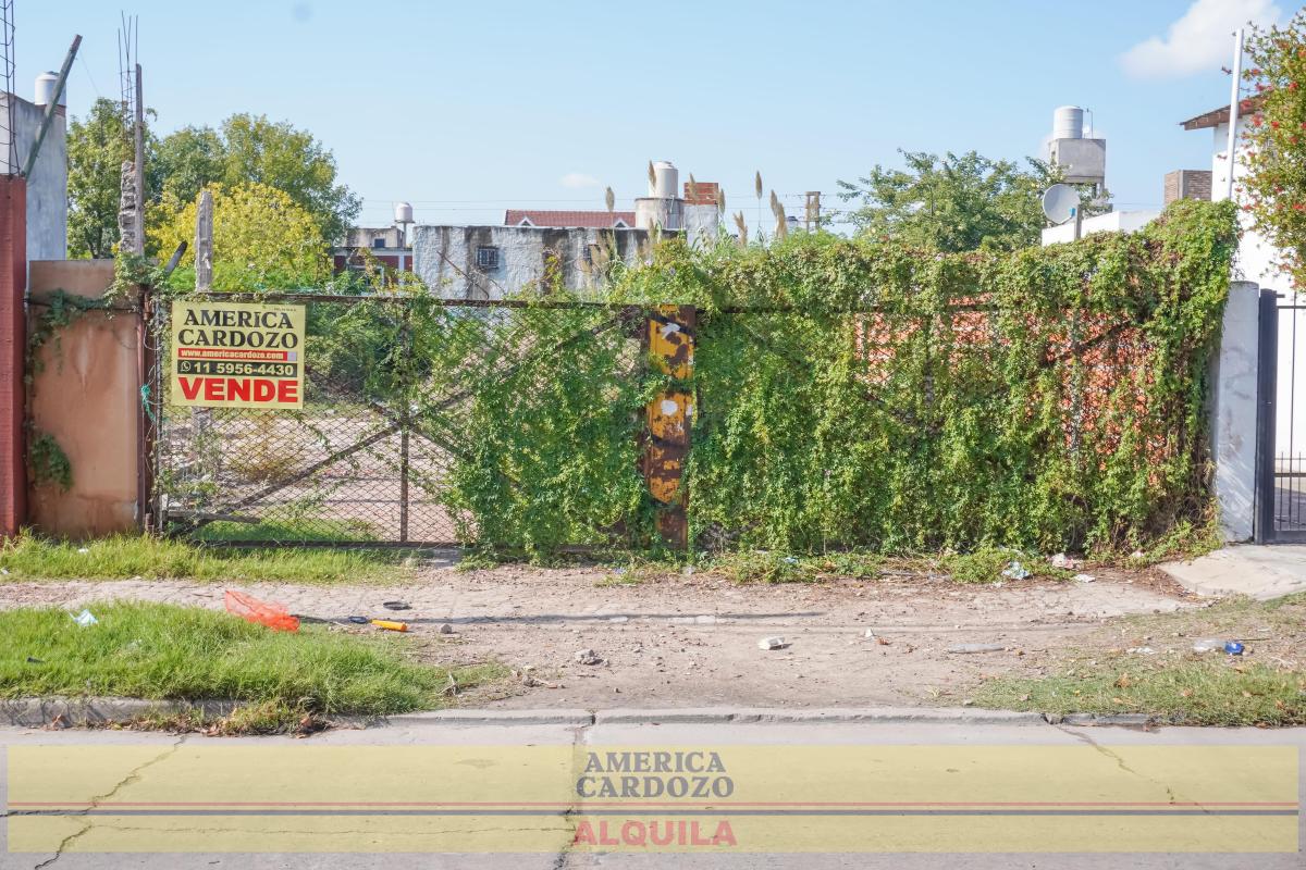 2 Lotes de 425 m² c/u Total 850 m², Mas Local, 24 m², Pompeya, Merlo 3