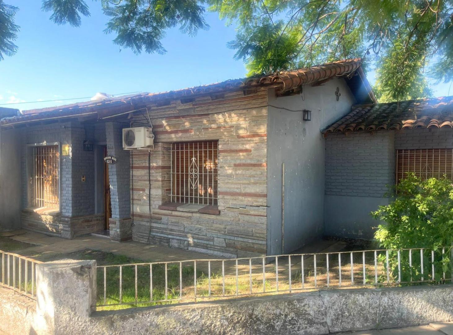 Casa Chalet VENTA 4 AMBIENTES PASO DEL REY