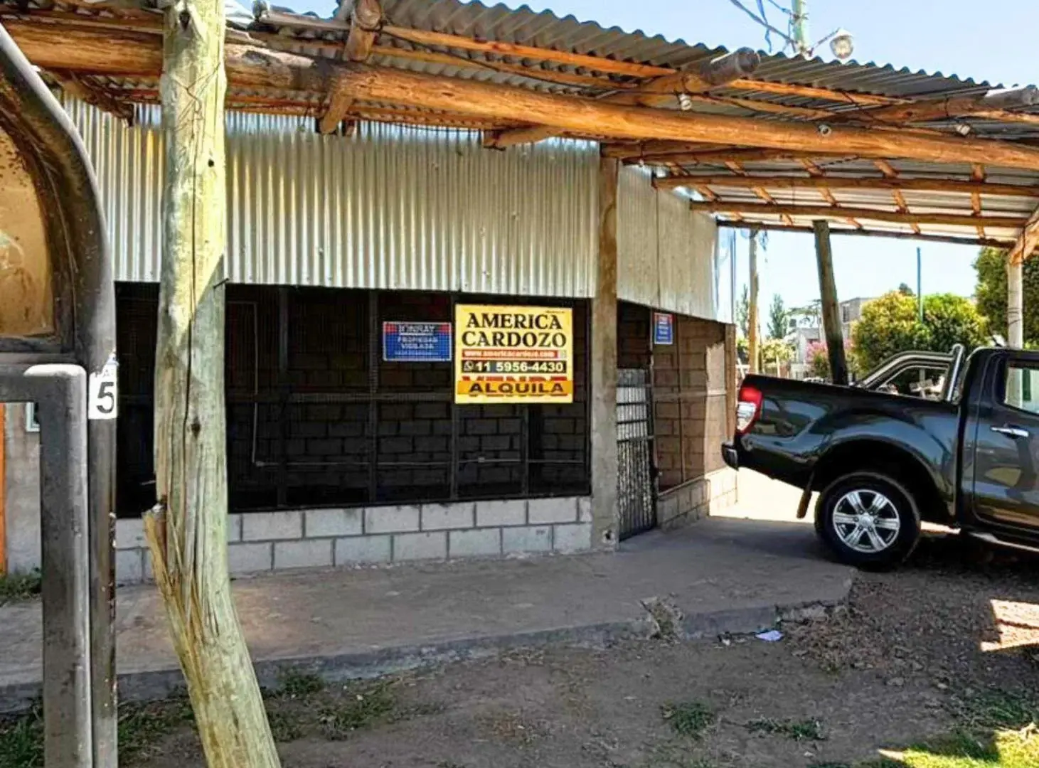LOCAL ESQ ACCESO OESTE ALTURA Paso Del Rey 4