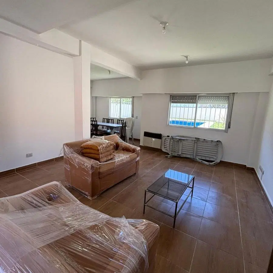 CHALET 6 AMBIENTES EN BARRIO SOL AZTECA LA REJA 2