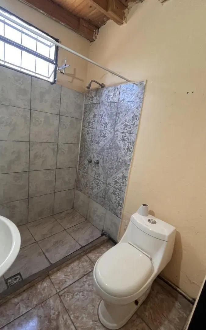 CASA PH 2 AMBIEMTES ALQUILER LA PERLITA MORENO 8