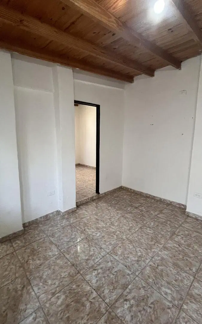 CASA PH 2 AMBIEMTES ALQUILER LA PERLITA MORENO 1