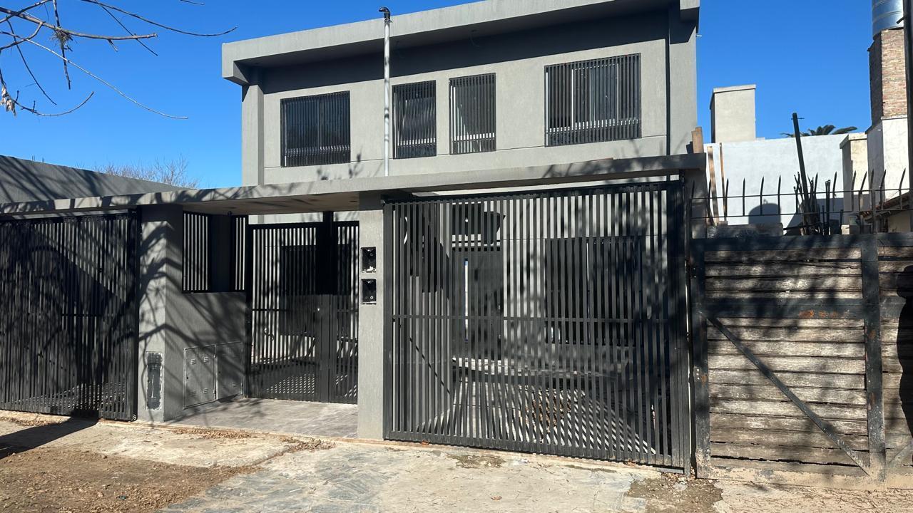Foto de Dúplex en venta 3 ambientes Castelar Sur con cochera, imagen 1