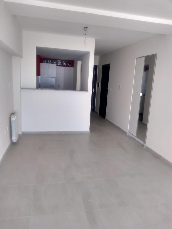 Semipiso un dormitorio vista plena río, estrenar, frente y contrafrente, amenities.