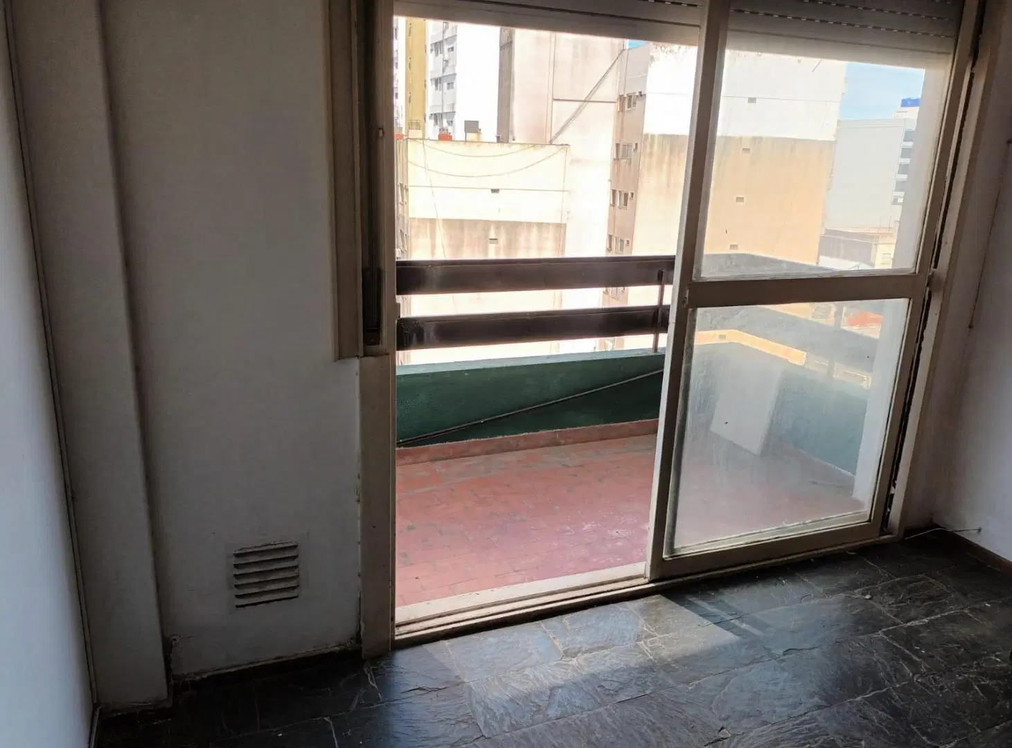 Departamento de 3 dormitorios Externo con balcon 1