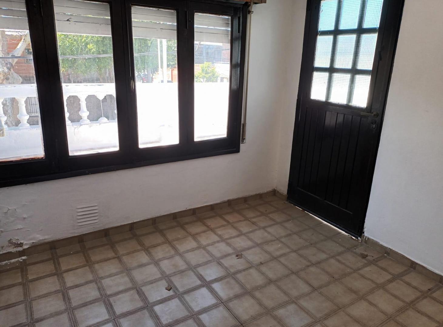 Foto de Casa en venta planta alta 1 dormitorio amplio patio terraza, imagen 3