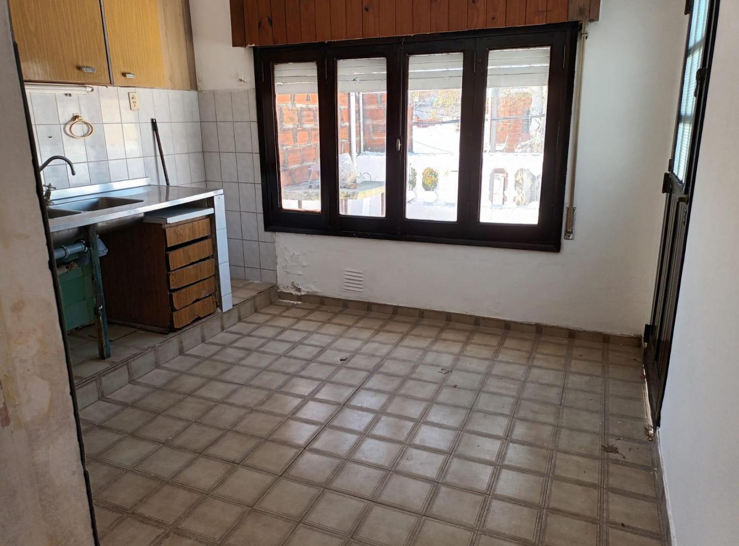 Casa en venta planta alta 1 dormitorio amplio patio terraza