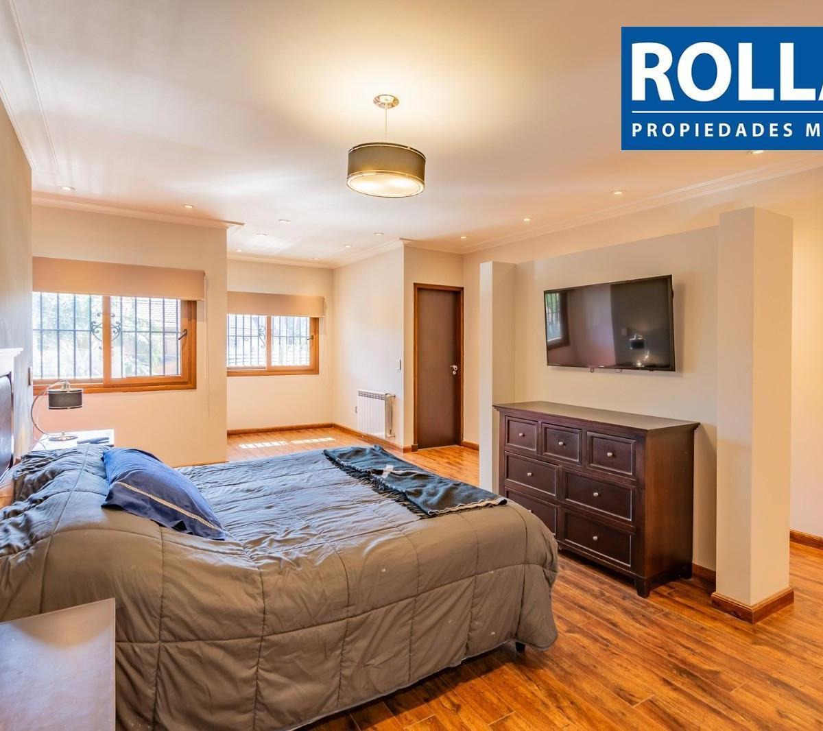 Foto de Excelente Chalet 9 amb, s/lote 10x51mts2!! VENTA. CARAPACHAY, imagen 2