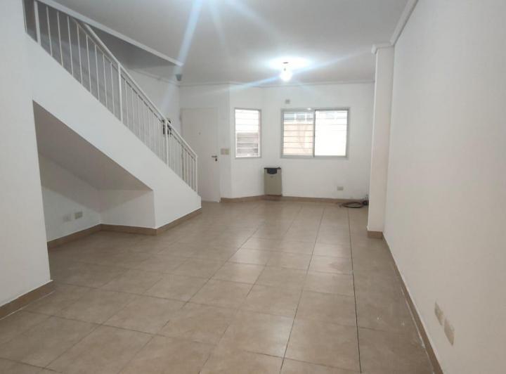 ALQUILER DUPLEX 4 AMBIENTES EN CARAPACHAY 4