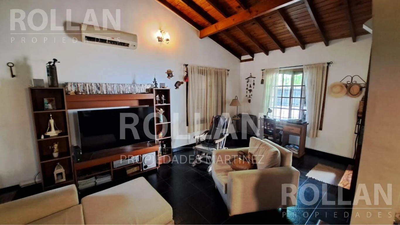 Foto de Impecable chalet 5 amb en 1 pl!! VENTA!! ESCOBAR!! Con Pileta!!, imagen 5