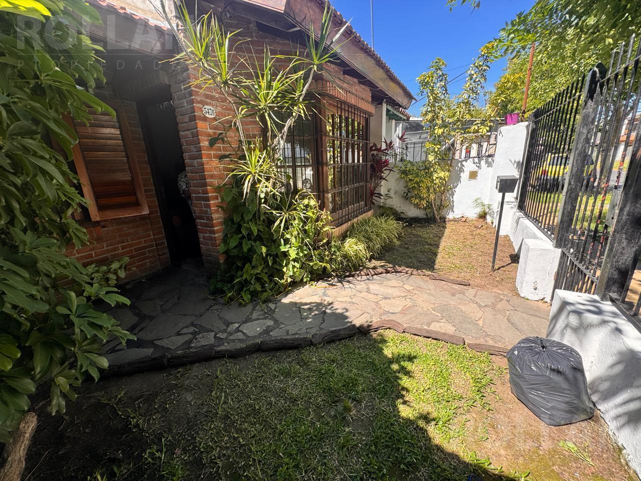 Foto de VENTA Casa en lote propio en Carapachay, imagen 4