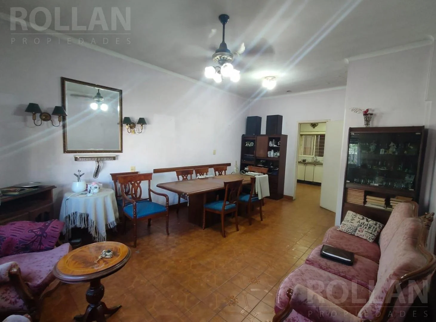 Foto de IMPERDIBLE CASA 3AMB CON JARDIN LIBRE EN CARAPACHAY, imagen 4