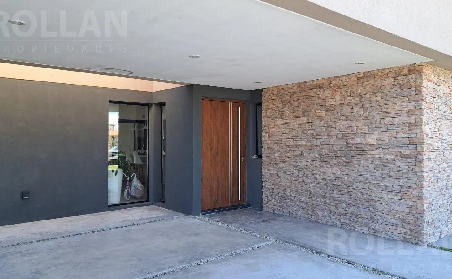 Casa en ALQUILER TEMPORAL CON MUEBLES 4 dorm. 4